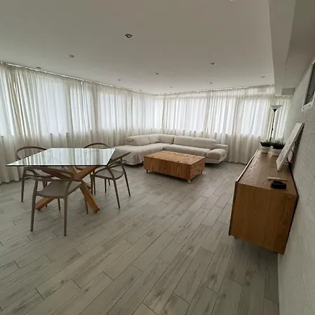 Dimoretta House - Penthouse With A View Of Mount Etna Catania